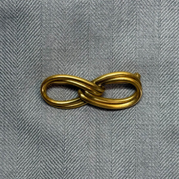 Vintage Brooch Gold